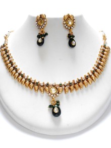 Polki Necklace Set